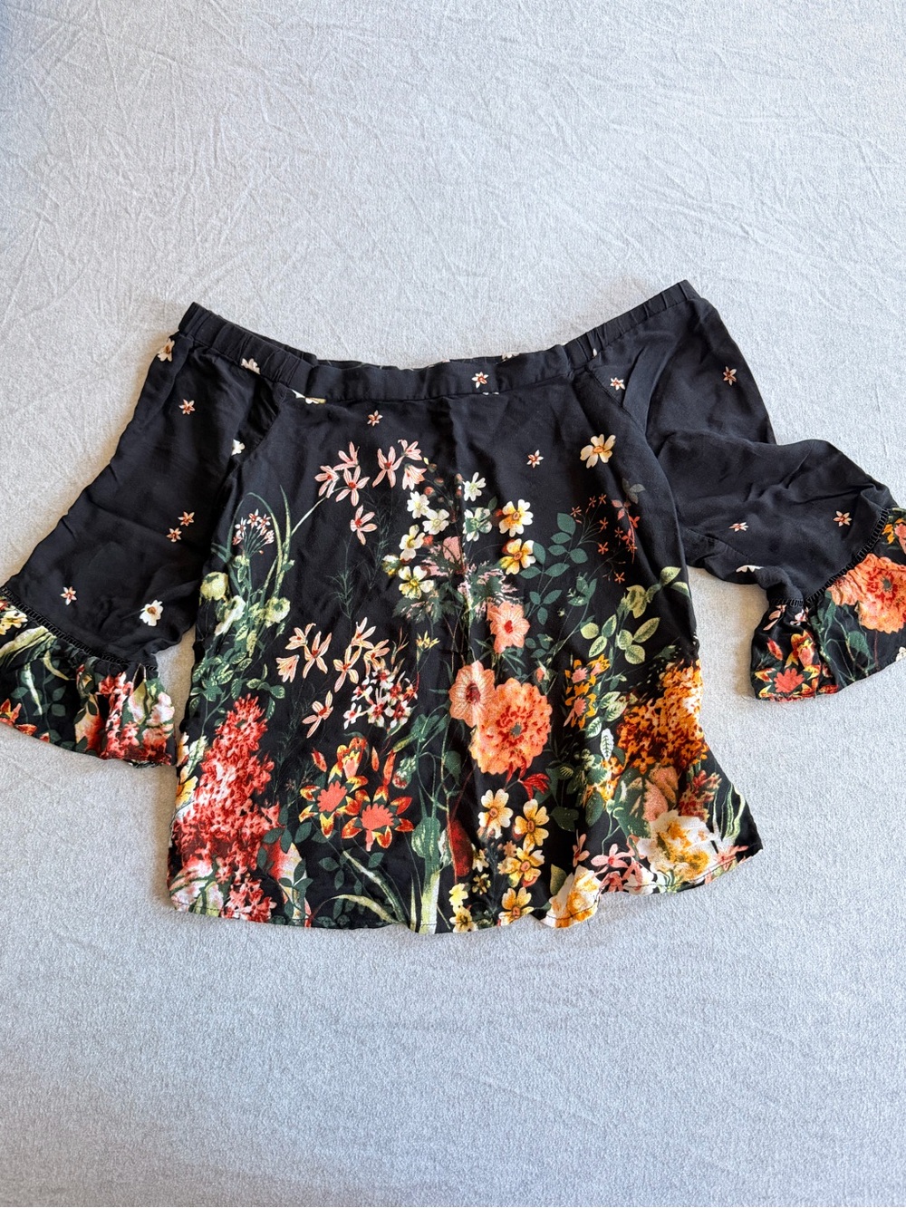 Black Floral Off-Shoulder Women's Skirt Top - Floral Print